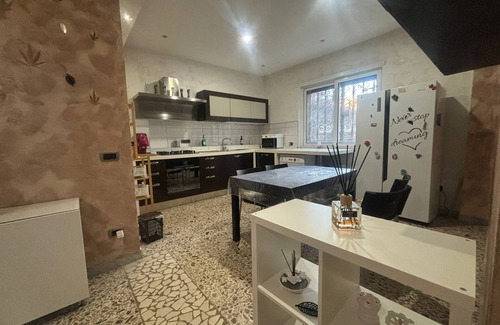 Fuorigrotta Apartment | Charming Apartment Near Major City Attractions