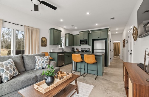 Greenbrier Apartment | Relaxing Apartment Just North of Conway, AR - 10/10 Rated!