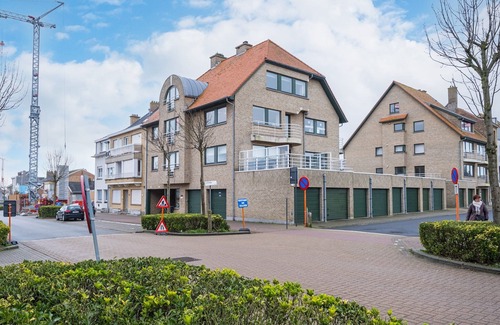 Middelkerke Apartment | Cozy Oceanfront Apartment with 10/10 Guest Reviews