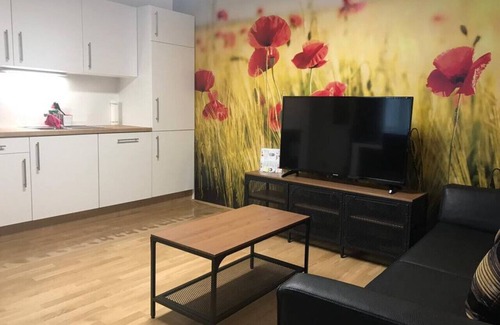 Yppenplatz Apartment | Cozy Apartment near Brunnenmarkt with Breakfast & Kitchen
