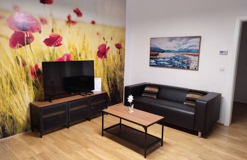 Yppenplatz Apartment | Cozy Apartment near Brunnenmarkt with Breakfast & Kitchen