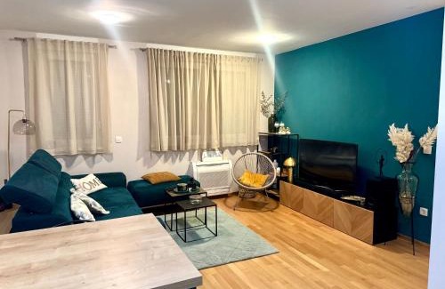 Zadar Apartment | Inviting Room in Prime Location with Private Parking