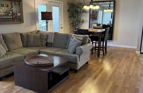 Poplar Bluff Apartment | Charming Apartment with Hot Tub on Serene Street