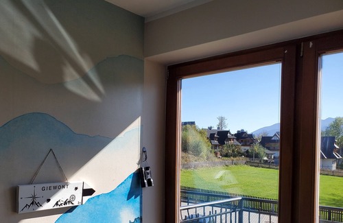 Koscielisko Apartment | Charming Apartment with Tatra Mountain Views and Breakfast