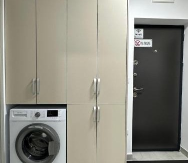 Radauti Apartment | Child-Friendly Cozy Apartment with 9.9/10 Guest Rating