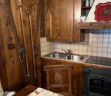 La Thuile Apartment | Inviting Ruitor Apartment: Child-Friendly Retreat Awaits