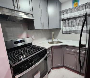 Rochdale Apartment | Warm Host-Shared Apartment Perfect for Families and Travelers