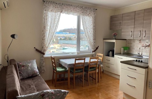 Golubye Dali Apartment | Charming "Sunny Adler" Apartment with Pet-Friendly Amenities