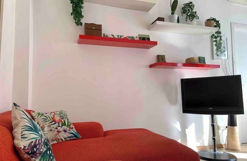 Porta Genova Apartment | Inviting Tortona Navigli Apartment with Spa & Breakfast