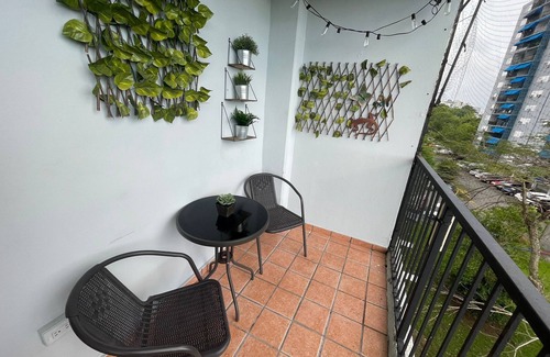 Puerto Nuevo Apartment | Cozy apartment with balcony, parking and security. AC WIFI SAN JUAN