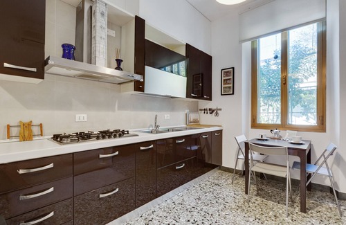 Dorsoduro Apartment | Charming Apartment with Garden in Dorsoduro for Families