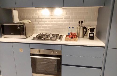 Aqaba Apartment | Cozy Apartment with Private Beach, couples and families only