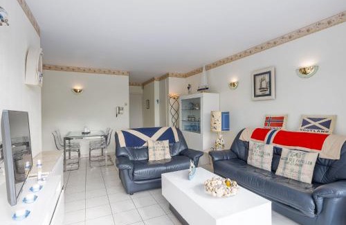Middelkerke Apartment | Stylish Apartment with Terrace, Pool & Pet Friendly Near You