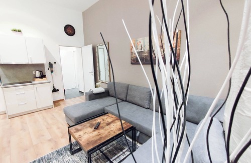 Meidling Apartment | Cozy Apartments in Central Location with Free Parking