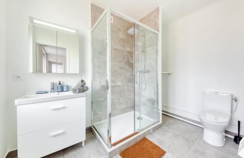 Palaiseau Apartment | Inviting Appart 5, Just 3 Minutes from the Station