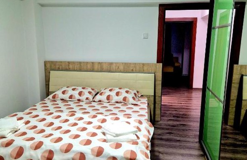 Targoviste Apartment | Charming Apartment in the Heart of the City - 9.6 Rated
