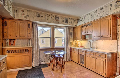 Appleton House | Inviting Appleton Retreat with Screened-In Porch & Yard