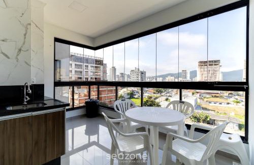 Porto Belo Apartment | Cozy Apartment Near the Beach in Porto Belo, Family-Friendly