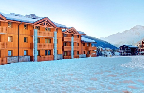 Lanslevillard Apartment | Family-Friendly Apartment in Lanslevillard with Kitchen