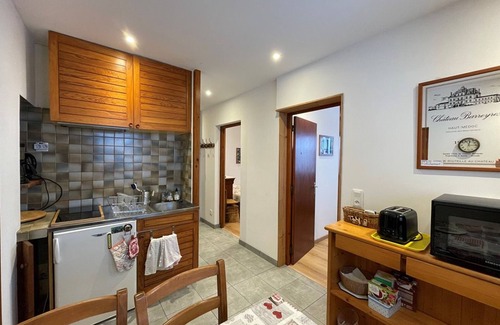 Cohennoz Apartment | Cozy apt for 4, Cernix center, near slopes, wifi, parking, pet friendly