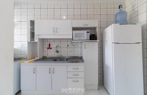 Capoeiras Apartment | Cozy Apartment in Capoeiras with Child-Friendly Amenities