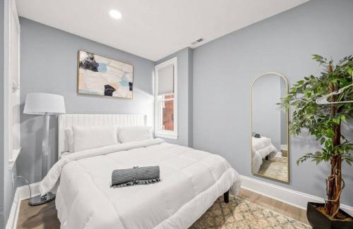 Gayborhood Apartment | Delightful Cozy Apt in Center City with Hot Tub
