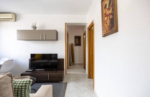 Cornella de Llobregat Apartment | Charming Apartment in Cornella, Steps from Metro Access
