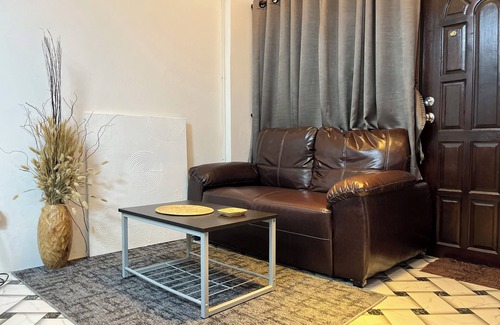 Nimman Apartment | Cozy Apt near Nimman/7-11 Below/Fast Wi-Fi/Prime Location