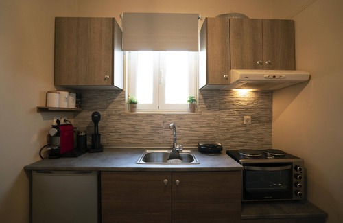 Metaxourgio Apartment | Convenient Apartment Near Metro and Acropolis Attractions