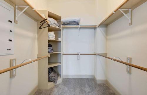 Astrodome Apartment | Inviting Apartment with Pool, Wi-Fi & Pet-Friendly Perks