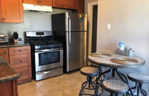 South Arroyo Apartment | Charming Pasadena Apartment with Ideal Location & Amenities