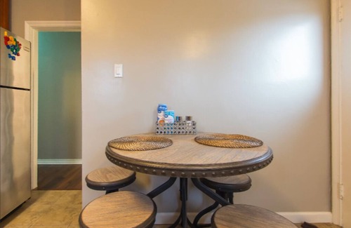 South Arroyo Apartment | Charming Pasadena Apartment with Ideal Location & Amenities