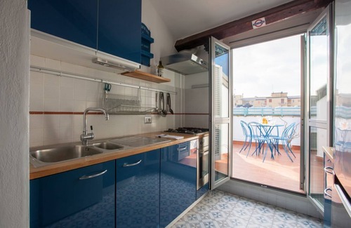 Washington Apartment | Charming APT x6 with Terrace and Family-Friendly Amenities