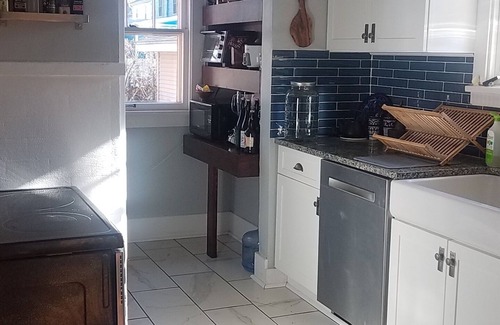 Twain Cottage | Charming Artist Cottage Near Downtown & UIowa - 10/10 Rating