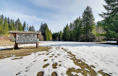 Paradise Estates Cottage | Charming Ashford Home Near Rainier National Park