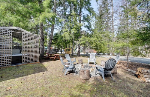 Paradise Estates Cottage | Charming Ashford Home Near Rainier National Park