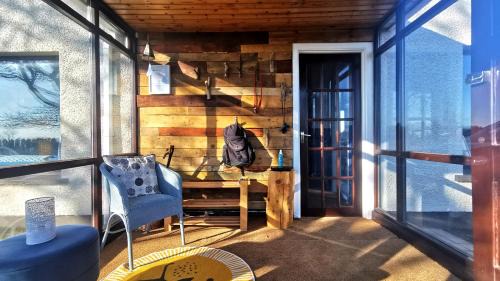 Bushmills House | Charming Oceanfront Retreat: Cozy at the Causeway Awaits