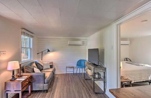 Athens House | Charming Athens Cottage Steps from Sanford Stadium