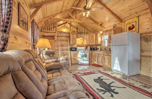 Augusta House | Inviting Augusta Cabin - Walk to Main St, Family Friendly