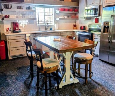 Montgomery House | Pet Friendly Barn Retreat with Pool Access by Lake Conroe