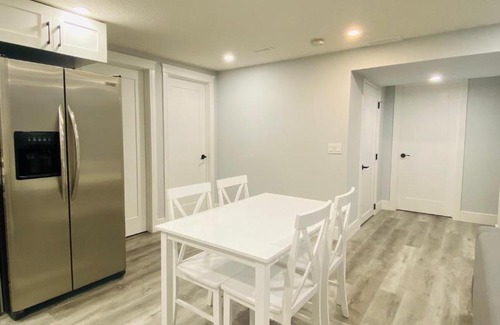 Canyon Meadows Apartment | Charming 2BR Basement Retreat with Kitchen for Families
