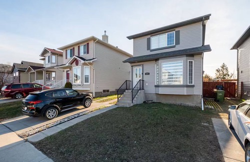 Bridlewood House | Cozy Basement: Your Private 1-Bedroom Haven