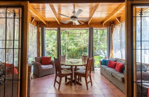Nosara House | Beachfront Casita Steps from the Ocean with Spa & Breakfast