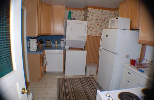 Union Pier Cottage | Inviting Beach Cottage with Garden, Steps from Private Shore