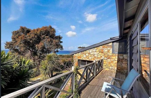 St Helens Cottage | Cozy Beach Shack