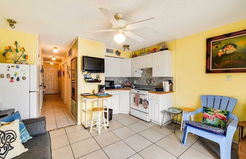 North Beach Condo | Beach View Getaway with Pool & Spa Amenities Await!