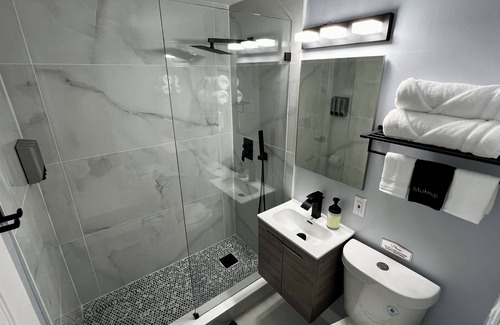 Daytona Beach Hotel | Modern Beachside Boutique Suite with Kitchen by Oceano Suites