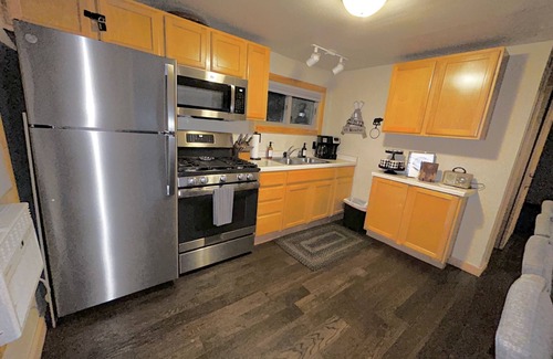 St Germain Cabin | Cozy Bear Lodge: Beachside Cabin with Private Dock & Trails