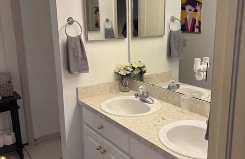 Riverview House | Inviting First Floor Bedroom with Spa and Breakfast Access