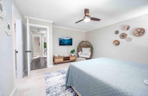 Cary Villa | Charming Boho Retreat Near Downtown Kildaire Farms